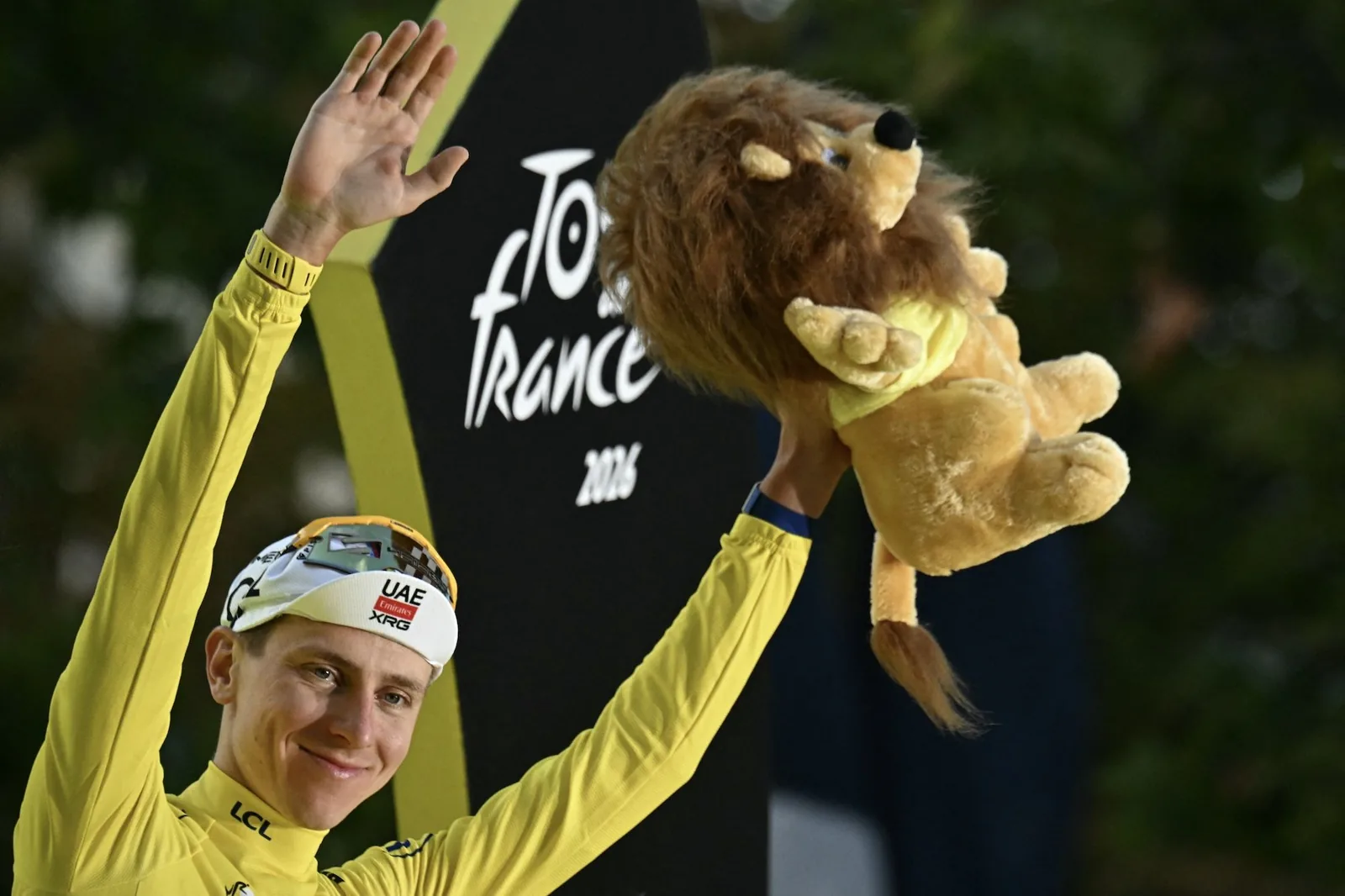 Tour de France 2026: Tadej Pogacar wins fifth Tour as Mathieu van der Poel takes stage 21